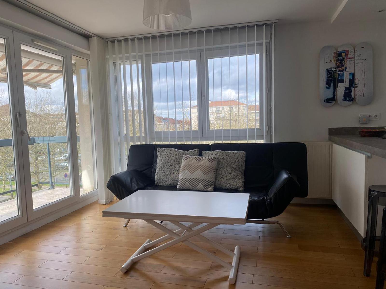 Mickey House 6 Pers 10 Min & 30min Paris Apartment Bussy-Saint-Georges