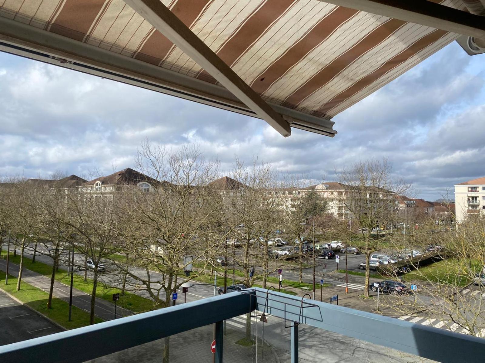 Apartment Mickey House 6 Pers 10 Min & 30min Paris Bussy-Saint-Georges
