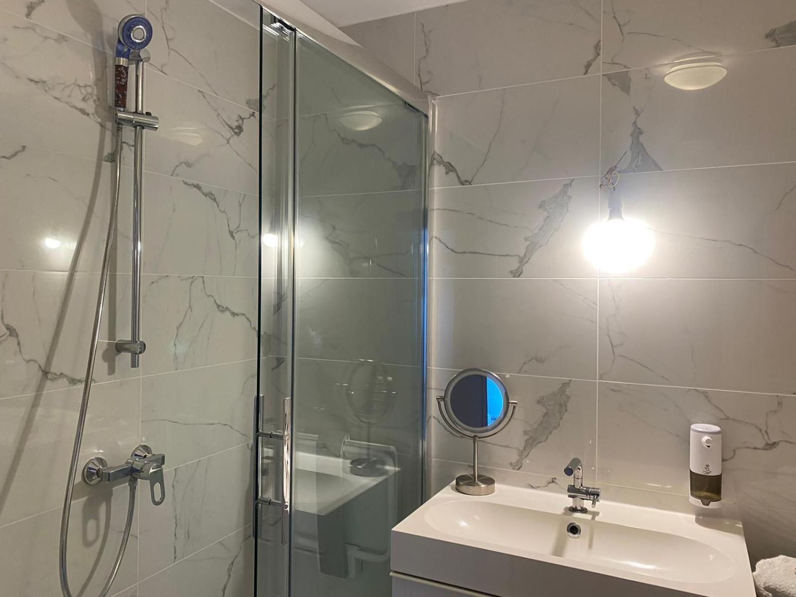 Mickey House 6 Pers 10 Min & 30min Paris Appartement Bussy-Saint-Georges